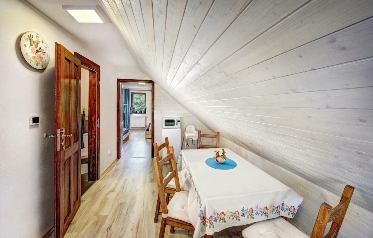 Apartmany Izbica Cerveny Klastor Exterior photo